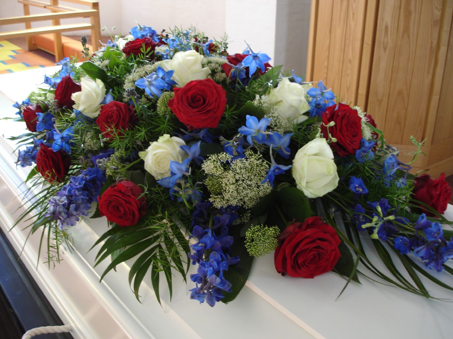 blive irriteret angre Duplikere Blomster til begravelse - Fra blomsterdekoratører Ravn Blomster